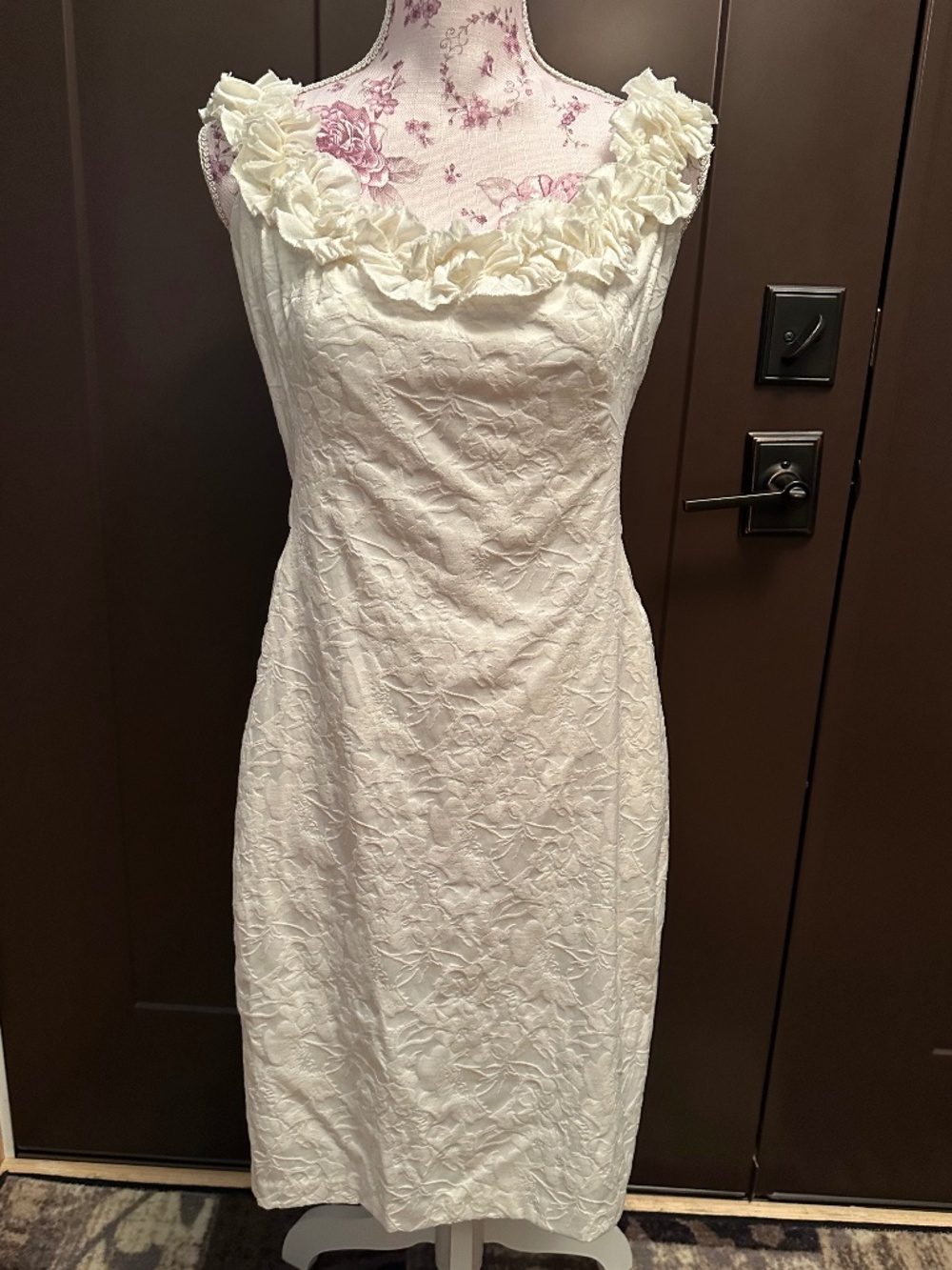 White Sleeveless Dress